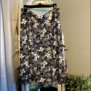 Skirt- NWT~ Talbots 1X